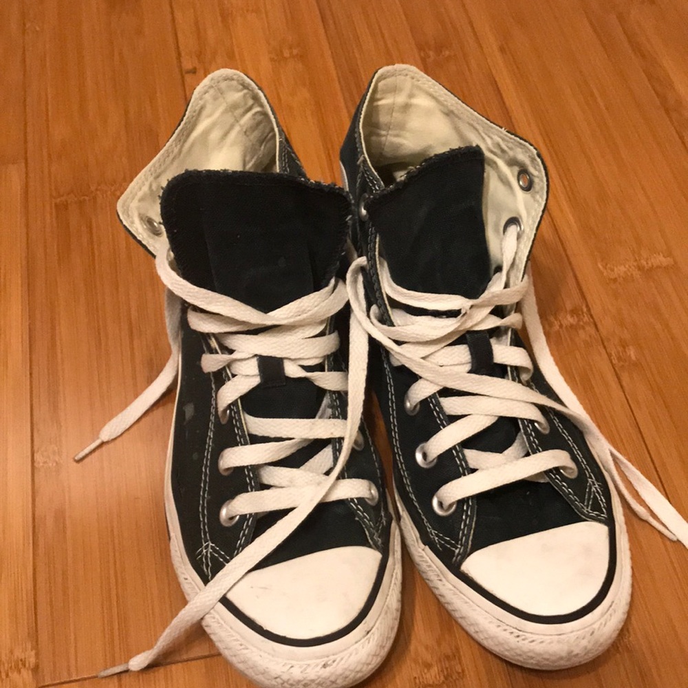 Black high top converse
